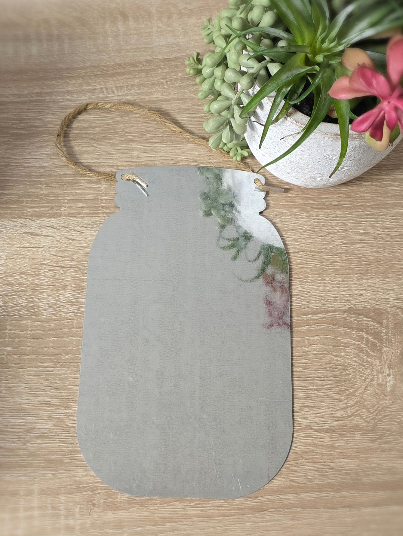 Hanging Magnet Holder